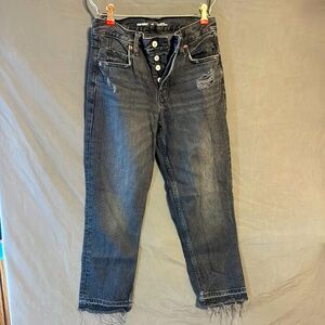 Old Navy Black Cropped Jeans